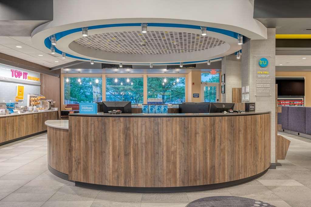 Tru By Hilton Indianapolis Lawrence, In Hotel Interior photo