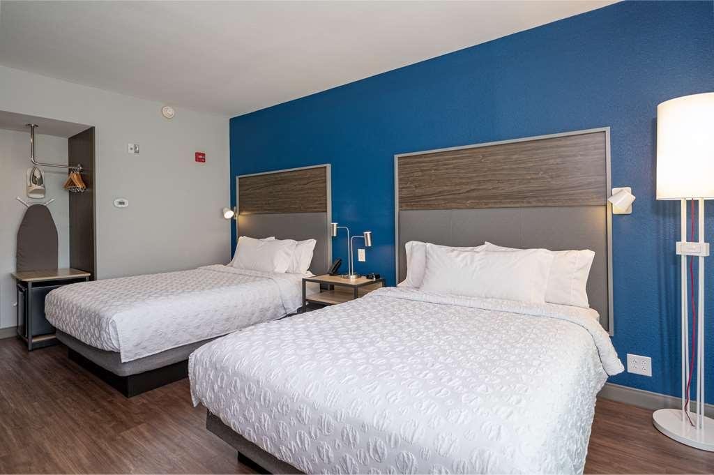Tru By Hilton Indianapolis Lawrence, In Hotel Room photo
